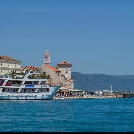 Aristia Seget Vranjica